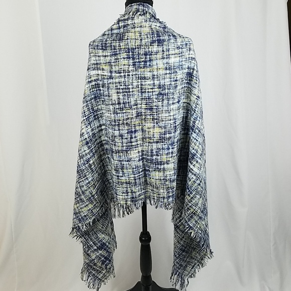 Women shawl fringe soft wrap scarf - Picture 4 of 4